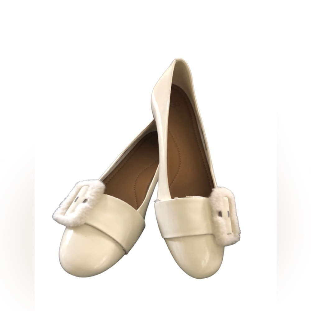 Ugg Shoes Jasmine Ivory Patent Leather Faux Fur Buckle Ballet Flats Sz 8 Career